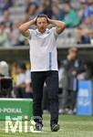 20.08.2016, Fussball DFB Pokal 2016/2017, 1. Runde, TSV 1860 Mnchen - Karlsruher SC, in der Allianzarena Mnchen. Trainer Kosta Runjaic (TSV 1860 Mnchen) frustriert.