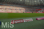 01.10.2016, Fussball 1.Bundesliga 2016/2017, 6.Spieltag, FC Bayern Mnchen - 1.FC Kln, in der Allianz-Arena Mnchen. tipico Werbebande bei der Trainerbank.