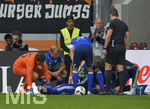 15.10.2016, Fussball 1.Bundesliga 2016/2017, 7.Spieltag, FC Augsburg - FC Schalke 04, in der WWK-Arena Augsburg. Breel Embolo (FC Schalke 04) wird verletzt behandelt.