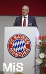 25.11.2016, Fussball Bundesliga 2016/2017,  FC Bayern Mnchen, Jahreshauptversammlung im AUDI-Dome Mnchen. Vorstandsvorsitzender Karl-Heinz Rummenigge (FC Bayern Mnchen) am Rednerpult.