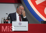 25.11.2016, Fussball Bundesliga 2016/2017,  FC Bayern Mnchen, Jahreshauptversammlung im AUDI-Dome Mnchen. Vorstandsvorsitzender Karl-Heinz Rummenigge (FC Bayern Mnchen) nachdenklich.