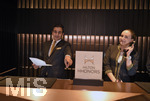 09.01.2017,  Doha (Katar).  AlRayyan Hotel Doha, Curio Collection by Hilton, in der Mall of Qatar, Al Rayyan, Doha. 5 Sterne Hotel. Die Rezeption ist International besetzt. 