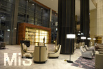 09.01.2017,  Doha (Katar).  AlRayyan Hotel Doha, Curio Collection by Hilton, in der Mall of Qatar, Al Rayyan, Doha. 5 Sterne Hotel. Der Eingangsbereich mit goldfarbenen Verzierungen an den Wnden. 