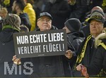04.02.2017,  Fussball 1.Liga 2016/2017, 19.Spieltag, Borussia Dortmund - RB Leipzig, im Signal Iduna Park Stadion Dortmund.  Dortmunder Fan mit Schild: 