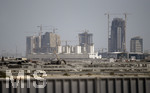 10.01.2017,   Doha (Katar). Baustellen am Rand der Stadt von Doha. 