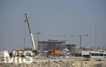 10.01.2017,   Doha (Katar). Baustellen am Rand der Stadt von Doha.  