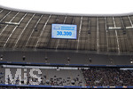 04.03.2017, Fussball 2.Bundesliga 2016/2017, 23.Spieltag, TSV 1860 Mnchen - FC St. Pauli, in der Allianz-Arena Mnchen, 30300 Zuschauer zeigt die Anzeigetafel an.