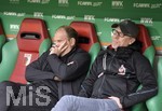 15.04.2017, Fussball 1.Bundesliga 2016/2017, 29.Spieltag, FC Augsburg - 1.FC Kln, in der WWK-Arena Augsburg, v.li: Jrg Schmadtke, Trainer Peter Stger (Kln).
