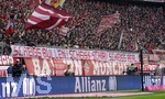 22.04.2017, Fussball 1.Bundesliga 2016/2017, 30.Spieltag, FC Bayern Mnchen - 1.FSV Mainz 05, in der Allianz-Arena Mnchen. Die Bayernfans machen sich ihrem Unmut ber das Madrid-Spiel mit diesem Banner Luft: 