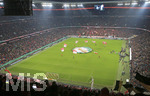 26.04.2017, Fussball DFB Pokal 2016/2017, Halbfinale. FC Bayern Mnchen - Borussia Dortmund, in der Allianz-Arena Mnchen.  Einmarsch der Mannschaften.