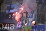 21.05.2017, Fussball 2.Bundesliga 2016/2017, 34.Spieltag, 1.FC Heidenheim - TSV 1860 Mnchen in der Voith-Arena Heidenheim, Lwenfans brennen Pyrotechnik ab.