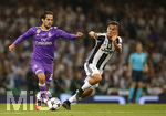 03.06.2017,  Fussball UEFA Champions-League Finale 2017, Juventus Turin - Real Madrid, im National Stadium of Wales in Cardiff. v.l. Isco (Real Madrid) gegen Paulo Dybala (Juventus Turin) 