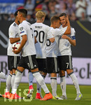 10.06.2017, Fussball Lnderspiel WM-Qualifikation, Deutschland - San Marino, im Stadion Nrnberg. Torjubel 1:0 von Julian Draxler (re Deutschland), mit Joshua Kimmich (Deutschland).
