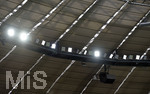 12.07.2017, Fussball 1.Bundesliga 2017/2018,  Pressekonferenz in der Allianz Arena Mnchen, FC Bayern Mnchen stellt den Neuzugang aus Madrid vor, James Rodriguez (FC Bayern Mnchen). Derzeit ist die Arena eine Baustelle, die Flutlichtanlage unter dem Dach ist komplett erneuert und nun nur noch aus LED-Lichtern.