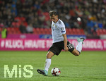 01.09.2017, Fussball WM-Qualifikation, 7.Spieltag, Tschechien - Deutschland, in Prag, Stadion Eden. Mesut zil (Deutschland) am Ball.