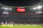 12.09.2017,  Fussball Championsleague 2017/2018, FC Bayern Mnchen - RSC Anderlecht, in der Allianz-Arena Mnchen. 70000 Zuschauer steht auf der Anzeigetafel, Ausverkauft, obwohl noch etliche Sitzpltze oben leer geblieben sind. 