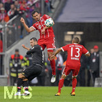 16.09.2017,  Fussball 1.Liga 2017/2018, 4.Spieltag, FC Bayern Mnchen - 1.FSV Mainz 05, in der Allianz-Arena Mnchen. oben: Mats Hummels (Bayern Mnchen).