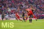 16.09.2017,  Fussball 1.Liga 2017/2018, 4.Spieltag, FC Bayern Mnchen - 1.FSV Mainz 05, in der Allianz-Arena Mnchen. Robert Lewandowski (FC Bayern Mnchen) Kopfballtor zum 4:0.