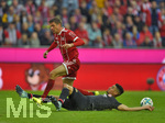 16.09.2017,  Fussball 1.Liga 2017/2018, 4.Spieltag, FC Bayern Mnchen - 1.FSV Mainz 05, in der Allianz-Arena Mnchen. Thomas Mller (FC Bayern Mnchen) setzt sich durch.