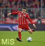 28.10.2017,  Fussball 1.Liga 2017/2018, 10.Spieltag, FC Bayern Mnchen - RB Leipzig, in der Allianz Arena Mnchen. James Rodriguez (FC Bayern Mnchen) am Ball.