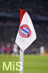 28.10.2017,  Fussball 1.Liga 2017/2018, 10.Spieltag, FC Bayern Mnchen - RB Leipzig, in der Allianz Arena Mnchen. Eckfahne mit Bayern-Logo.