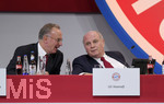24.11.2017, Fussball Bundesliga 2017/2018,  FC Bayern Mnchen, Jahreshauptversammlung im AUDI-Dome Mnchen. v.li: Vorstandsvorsitzender Karl-Heinz Rummenigge (FC Bayern Mnchen) und Prsident Uli Hoeness (FC Bayern).