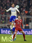 10.02.2018,  Fussball 1.Liga 2017/2018, 22.Spieltag,  FC Bayern Mnchen - FC Schalke 04, in der Allianz Arena Mnchen. Leon Goretzka (FC Schalke 04) Kopfball.