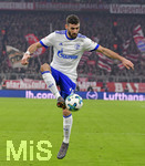 10.02.2018,  Fussball 1.Liga 2017/2018, 22.Spieltag,  FC Bayern Mnchen - FC Schalke 04, in der Allianz Arena Mnchen. Daniel Caligiuri (FC Schalke 04) am Ball.