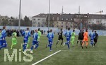 16.02.2018, Fussball Regionalliga Bayern 2017/2018, Testspiel, TSV 1860 Mnchen - Blau Weiss Linz, an der Grnwalder Strasse
in Mnchen. Einlauf der Mannschaften.