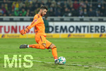 18.02.2018, Fussball 1. Bundesliga 2017/2018, 23. Spieltag, Borussia Mnchengladbach - Borussia Dortmund, im Borussia-Park Mnchengladbach. Torwart Roman Brki (Dortmund) 