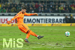 18.02.2018, Fussball 1. Bundesliga 2017/2018, 23. Spieltag, Borussia Mnchengladbach - Borussia Dortmund, im Borussia-Park Mnchengladbach. Torwart Roman Brki (Dortmund) 