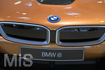 24.02.2018, Die Mncher Autotage im Rahmen der Reise- und Freizeitmesse f.r.e.e. in Mnchen im neuen Messegelnde Riem.  Am Stand von BMW steht der Elektro-Sportwagen i8.