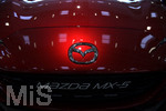 24.02.2018, Die Mncher Autotage im Rahmen der Reise- und Freizeitmesse f.r.e.e. in Mnchen im neuen Messegelnde Riem.   Mazda MX-5, Firmenlogo