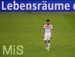 10.03.2018,  Fussball 1.Liga 2017/2018, 26.Spieltag,  FC Bayern Mnchen - Hamburger SV, in der Allianz Arena Mnchen. Josha Vagnoman (Hamburger SV) frustriert nach dem Schlusspfiff.