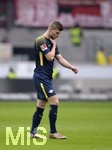 11.03.2018,  Fussball 1.Liga 2017/2018, 26.Spieltag,  VfB Stuttgart - RB Leipzig, in der Mercedes-Benz-Arena Stuttgart. Timo Werner (RB Leipzig) hat Beschwerden im Hals.