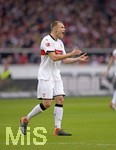 11.03.2018,  Fussball 1.Liga 2017/2018, 26.Spieltag,  VfB Stuttgart - RB Leipzig, in der Mercedes-Benz-Arena Stuttgart. Holger Badstuber (Stuttgart) gibt lautstark Anweisungen.