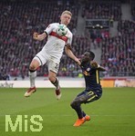11.03.2018,  Fussball 1.Liga 2017/2018, 26.Spieltag,  VfB Stuttgart - RB Leipzig, in der Mercedes-Benz-Arena Stuttgart. v.li: Andreas Beck (Stuttgart) gegen Bruma (RB Leipzig).