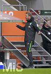 17.03.2018,  Fussball 1.Liga 2017/2018, 27.Spieltag, FC Augsburg - SV Werder Bremen, in der WWK-Arena Augsburg, Trainer Florian Kohfeldt (SV Werder Bremen) Torjubel zum 1:0.