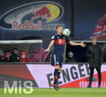 18.03.2018,  Fussball 1.Liga 2017/2018, 27.Spieltag, RB Leipzig - FC Bayern Mnchen, in der Red Bull Arena Leipzig. Joshua Kimmich (FC Bayern Mnchen) stoppt den Ball.