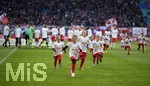 18.03.2018,  Fussball 1.Liga 2017/2018, 27.Spieltag, RB Leipzig - FC Bayern Mnchen, in der Red Bull Arena Leipzig. Eskortkinder rennen vom Platz.