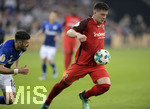 18.04.2018, Fussball DFB Pokal 2017/2018, Halbfinale, FC Schalke 04 - Eintracht Frankfurt, in der Veltins Arena auf Schalke. Luka Jovic (Eintracht Frankfurt) am Ball.
