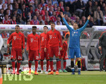19.05.2018, Fussball DFB-Pokal Finale 2018, FC Bayern Mnchen - Eintracht Frankfurt, im Olympiastadion in Berlin. re: Torwart Manuel Neuer (FC Bayern Mnchen) protestiert.,