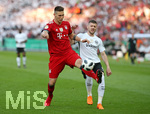 19.05.2018, Fussball DFB-Pokal Finale 2018, FC Bayern Mnchen - Eintracht Frankfurt, im Olympiastadion in Berlin. v.l. Niklas Sle (Bayern Mnchen) gegen Ante Rebic (Eintracht Frankfurt) 