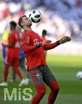 19.05.2018, Fussball DFB-Pokal Finale 2018, FC Bayern Mnchen - Eintracht Frankfurt, im Olympiastadion in Berlin. Torwart Manuel Neuer (FC Bayern Mnchen) beim Aufwrmen.
