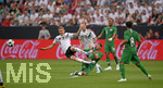08.06.2018, Fussball Lnderspiel, Deutschland - Saudi Arabien, in der BayArena Leverkusen. v.li: Toni Kroos (Deutschland) gegen Taisir Al-Jassim (Saudi-Arabien).