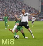 08.06.2018, Fussball Lnderspiel, Deutschland - Saudi Arabien, in der BayArena Leverkusen. v.li: Omar Hawsawi (Saudi-Arabien) gegen Julian Brandt (Deutschland).