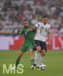 08.06.2018, Fussball Lnderspiel, Deutschland - Saudi Arabien, in der BayArena Leverkusen. v.l. Mohammed Al-Sahlawi (Saudi-Arabien) gegen Mats Hummels (Deutschland) 