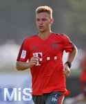 02.08.2018, Fussball 1. Bundesliga 2018/2019, FC Bayern Mnchen im Trainingslager in Rottach Egern am Tegernsee. Joshua Kimmich (FC Bayern Mnchen) spurtet.