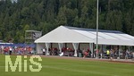 03.08.2018, Fussball 1. Bundesliga 2018/2019, FC Bayern Mnchen im Trainingslager in Rottach Egern am Tegernsee. Das groe Fitnesszelt am Spielfeldrand mit den Trimmrdern.