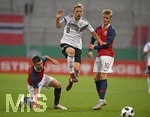 12.10.2018,  Fussball U21 EM-Qualifikationsspiel, Deutschland - Norwegen, im AUDI-Sportpark in Ingolstadt. v.li: Vebjrn Hoff (NOR) gegen Arne Maier (Deutschland), re: Martin degaard (NOR).


